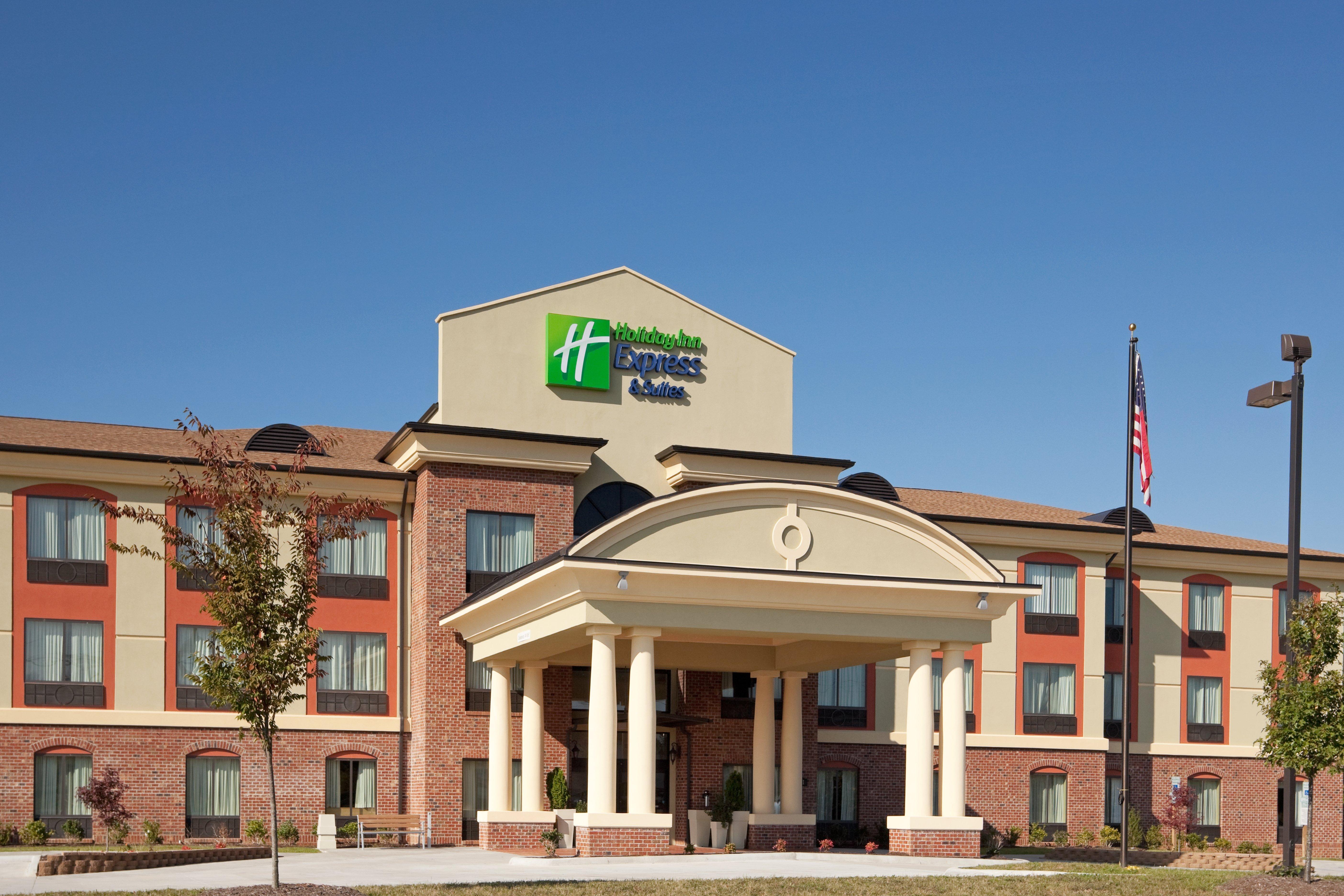 Holiday Inn Express Hotel & Suites Salem By Ihg Exterior photo